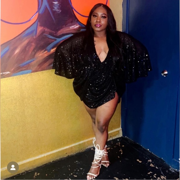 This stunning black low v neck dress was one of the highlights of my birthday! - Picture 1 of 3